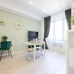 verificați disponibilitatea