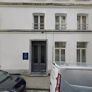 verificați disponibilitatea